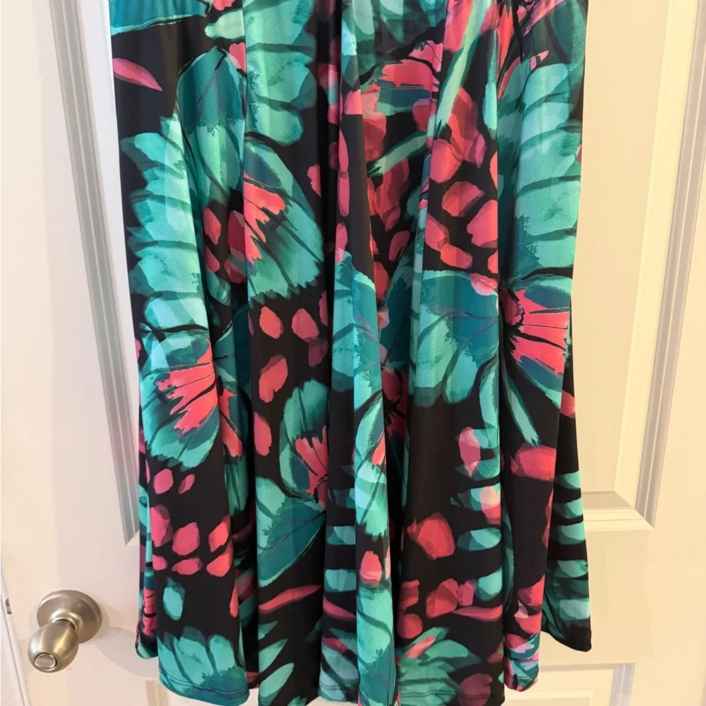 Torrid Black and Teal Floral Midi Dress - Picture 4 of 8